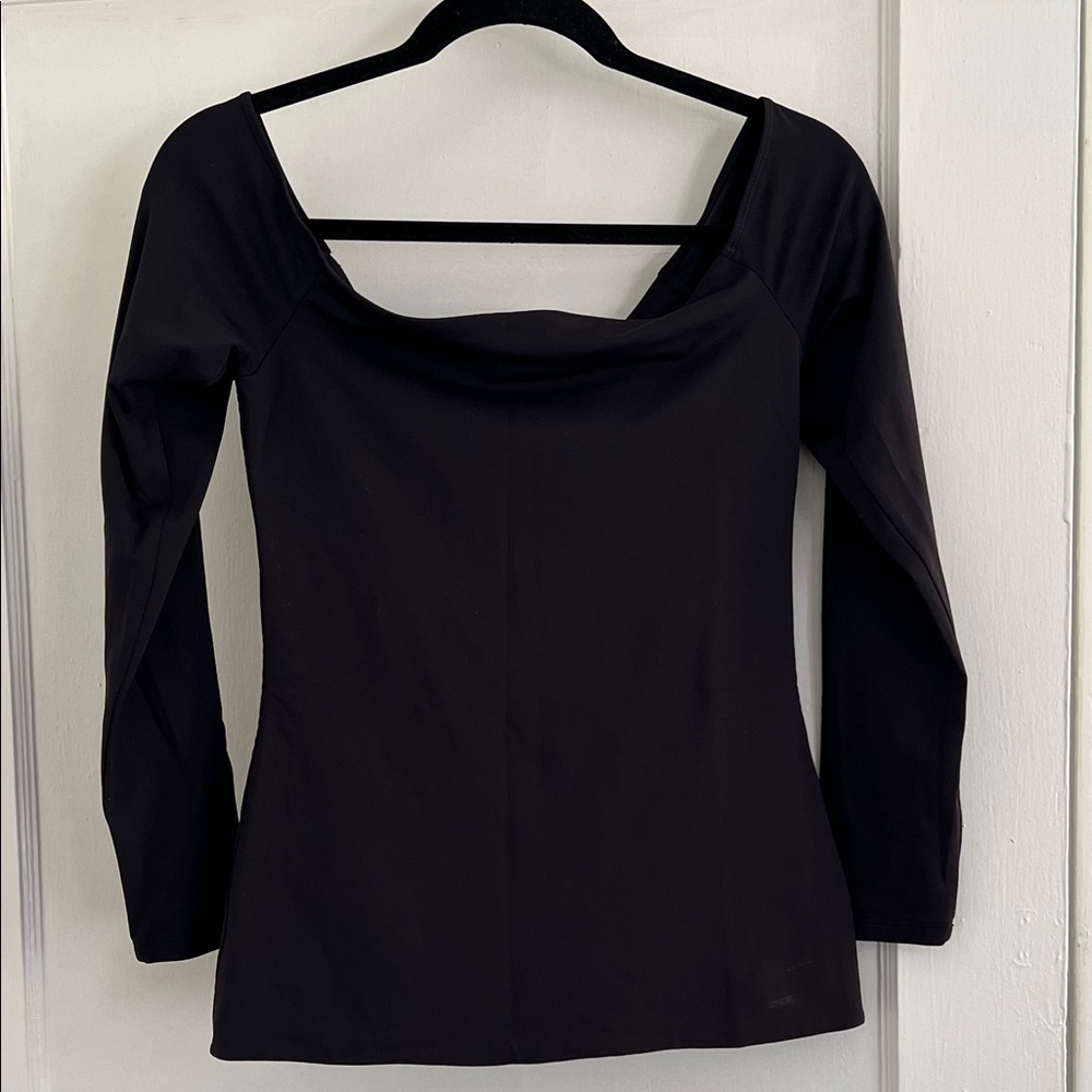 Aritzia Elegant Black Long Sleeve Top